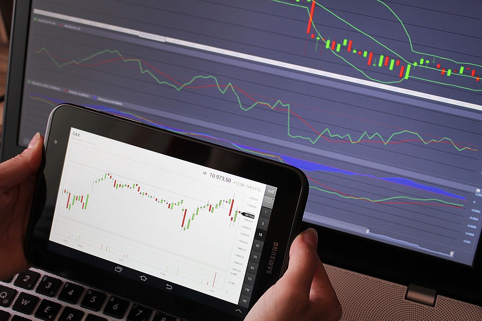 Analyzing Performance in the Australian Bond Market: Key Metrics for Success